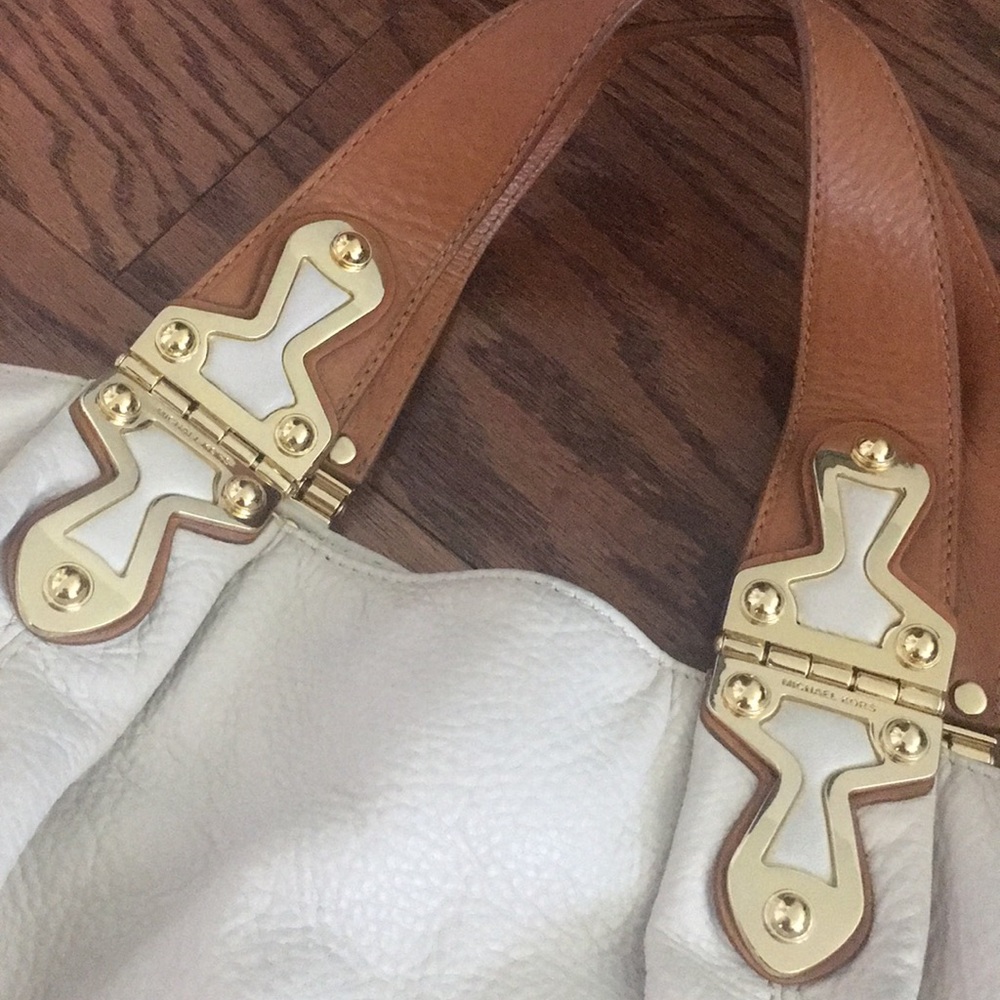 Michael Kors Purse - Picture 2 of 3